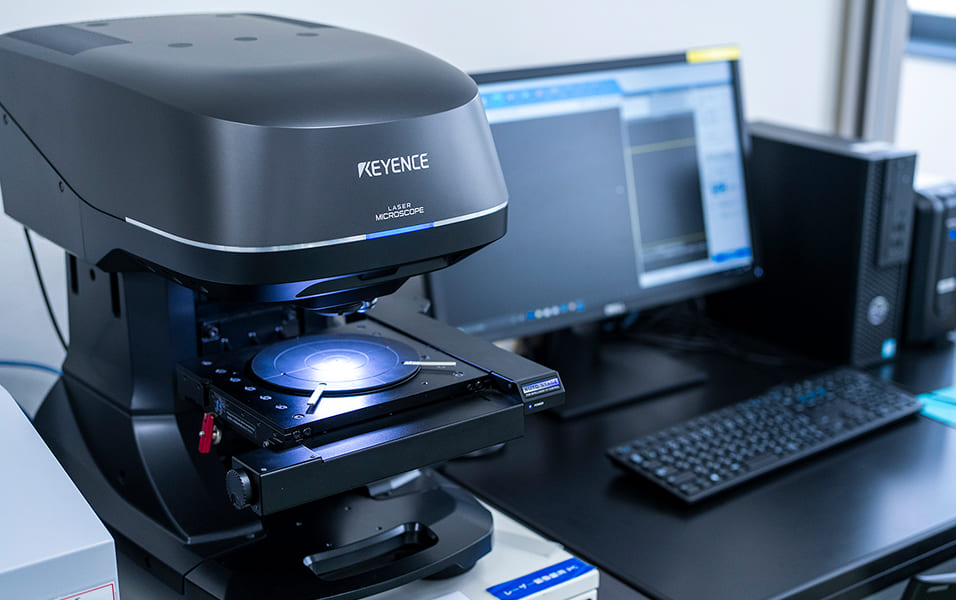 レーザー顕微鏡